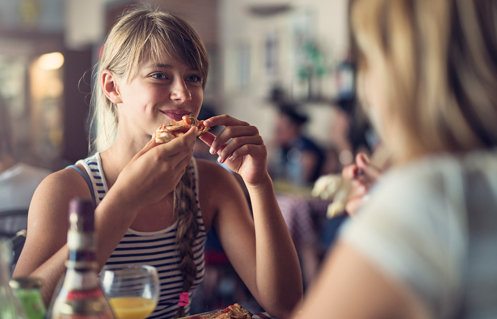 Adolescenti: come gestire al meglio il rapporto con il cibo attraverso un percorso psiconutrizionale