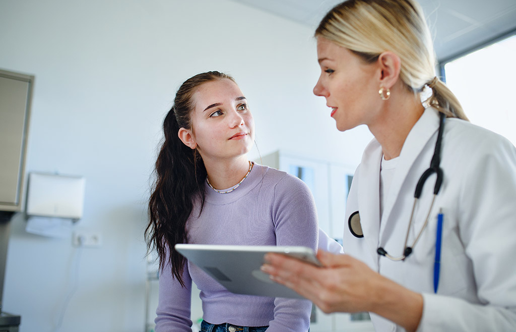 Adolescenza e ginecologia: cosa sapere sulla prima visita